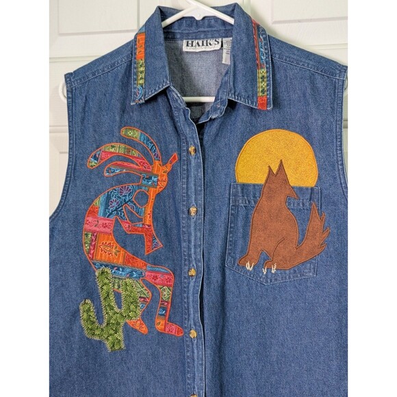 VTG Haiks Sleeveless Denim Shirt Womens Medium Embroidered Southwestern Wolf - Picture 2 of 7